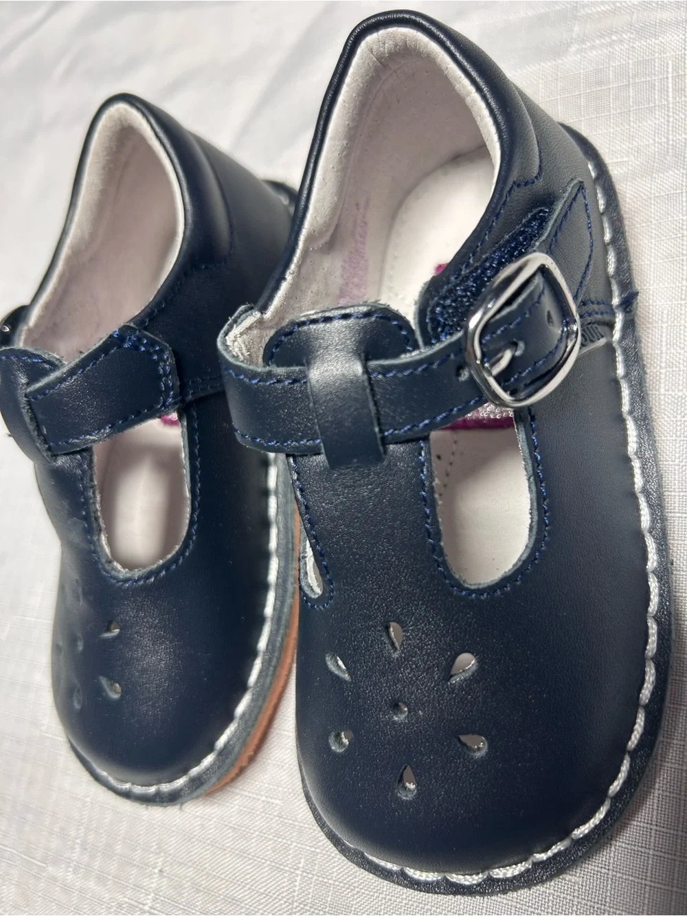 NEW L'Amour Shoes Joy Classic Leather T-Strap Mary Jane Size 6, Navy Blue